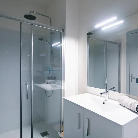 Apartment La Verriere By La Maison De Marc- Centre - Parking Et Terrasse *